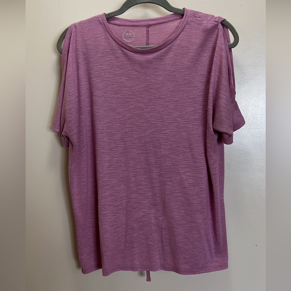 Maurices Cold Shoulder Top 🌺